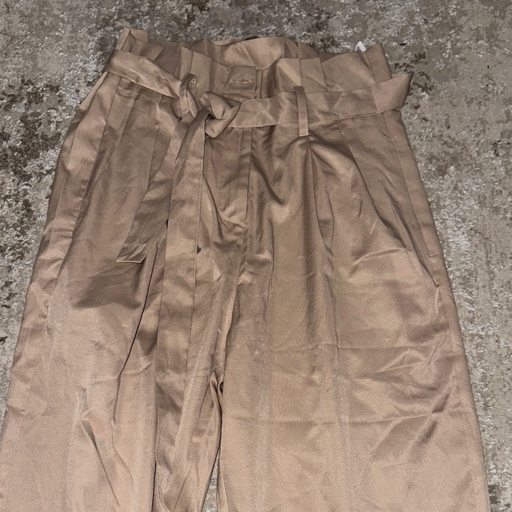 Women’s Tan Pleated Pants